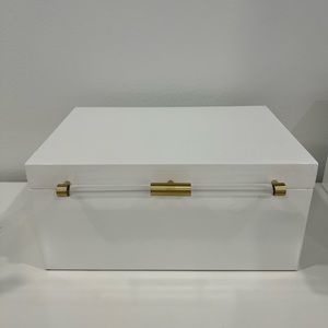 Kendra Scott Jewelry Box